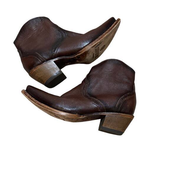 Silverton Patty All Leather Snip Toe Short Boots (Chocolate) Size 8.5 - Picture 1 of 10